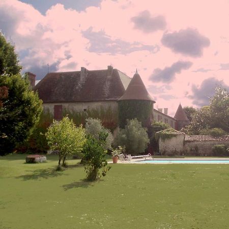 Chateau De Theon Hotel Cozes Buitenkant foto